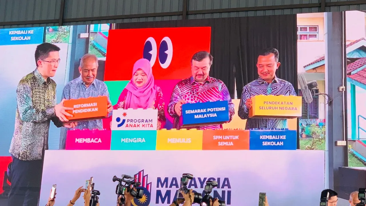 Guests on stage at the Program Anak Kita launch